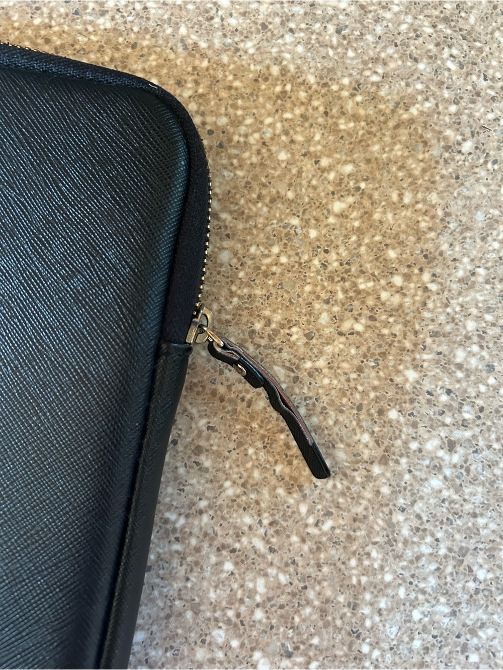 Kate Spade Black Leather Padded Laptop Case - Picture 7 of 7